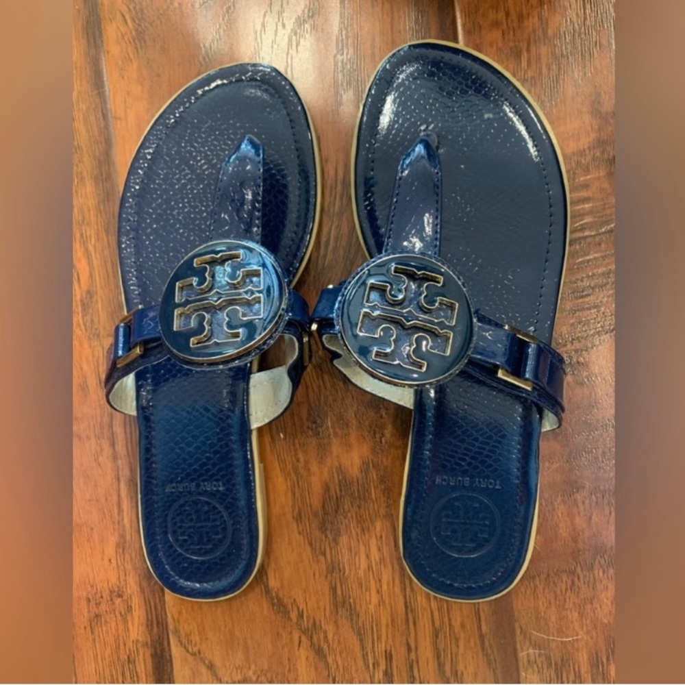 Tory Burch size 8 navy blue sandals